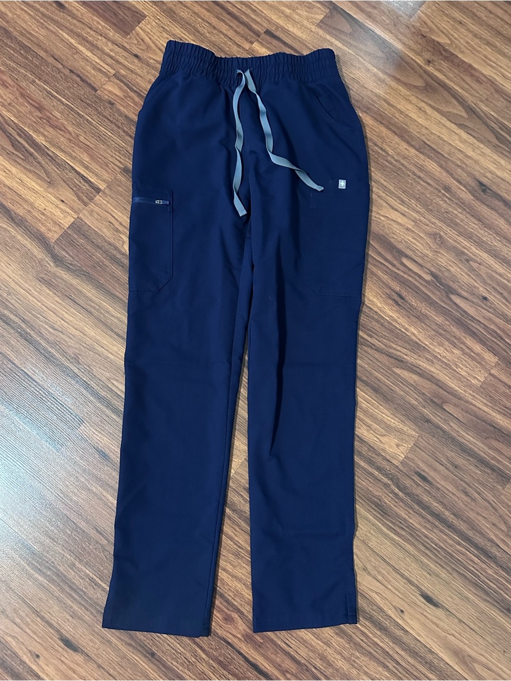 Navy Figs Yola scrub pants xs elastic waistband STYLE# W20SW2031